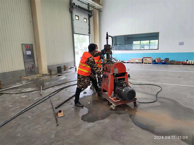 湖州厂房地面下沉塌陷注浆加固施工